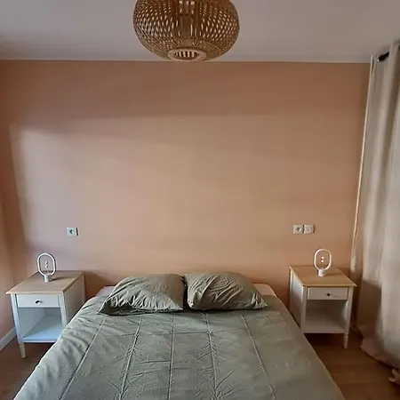 Cozy Et Calme A Apartment *
